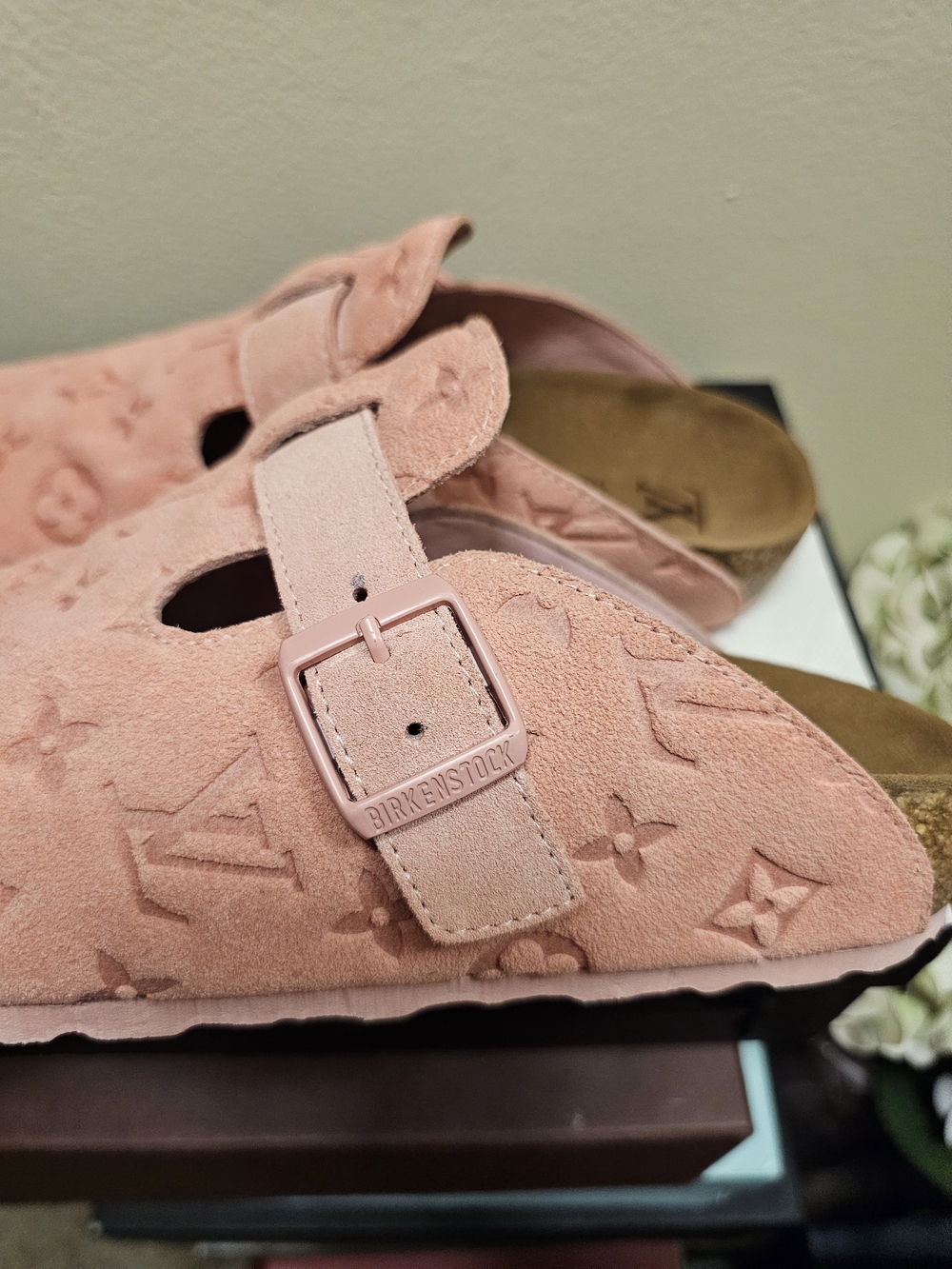 Birkenstock Pink Suede Embossed Clog Mules.  Made In Germany - Picture 2 of 6